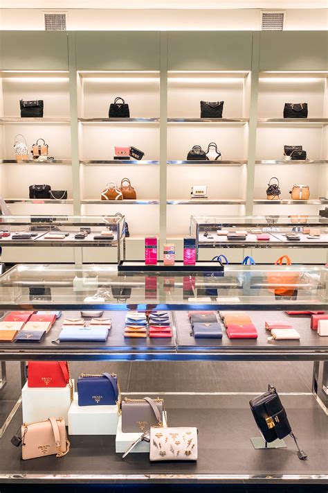 prada outlet noventa orari|prada outlet factory shop.